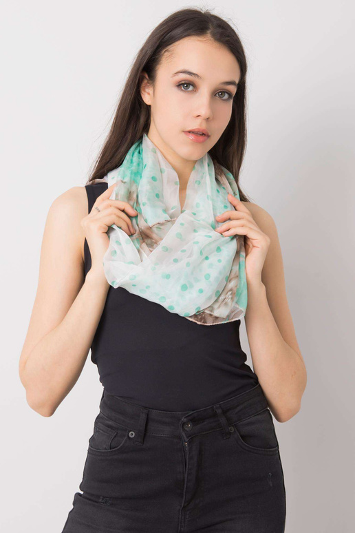 Žalia ir smėlio skara su raštais