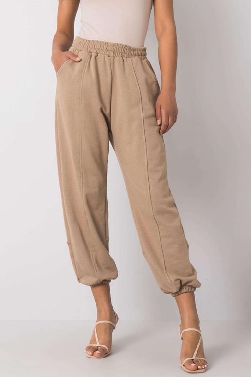 Tamsiai smėlio spalvos sportinės...