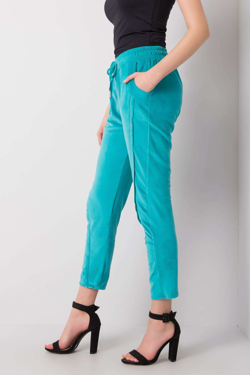 Turkio spalvos veliūrinės kelnės...