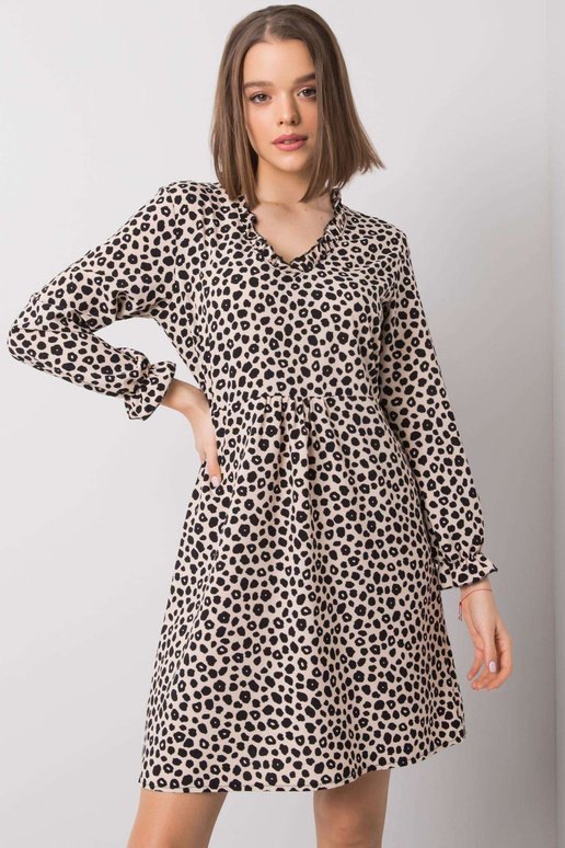 Šviesiai smėlio spalvos suknelė...