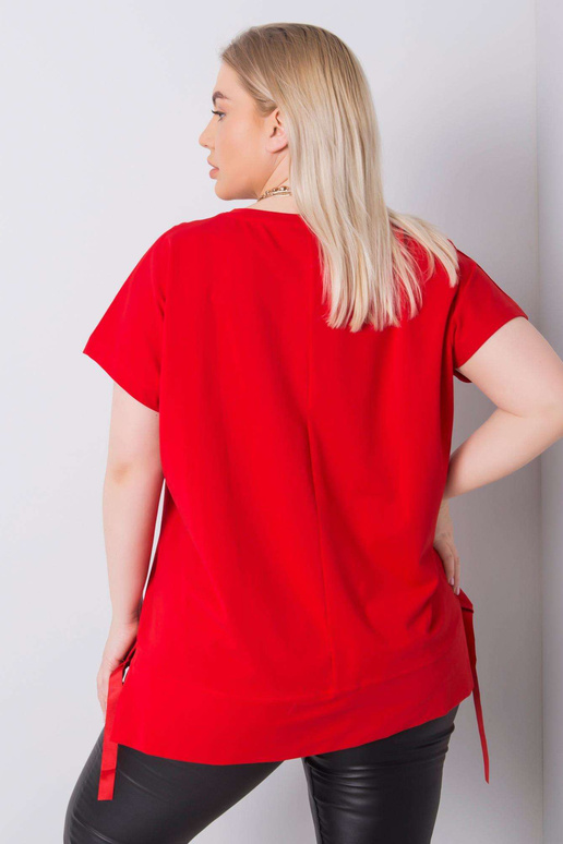 Raudona plius dydžio palaidinė su... Raudona plius dydžio palaidinė su...