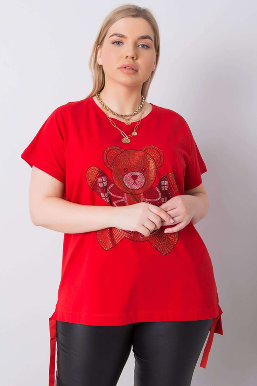 Raudona plius dydžio palaidinė su... Raudona plius dydžio palaidinė su...