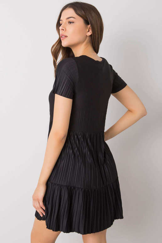 Juoda klostuota suknelė Yazmin RUE PARIS Juoda klostuota suknelė Yazmin RUE PARIS