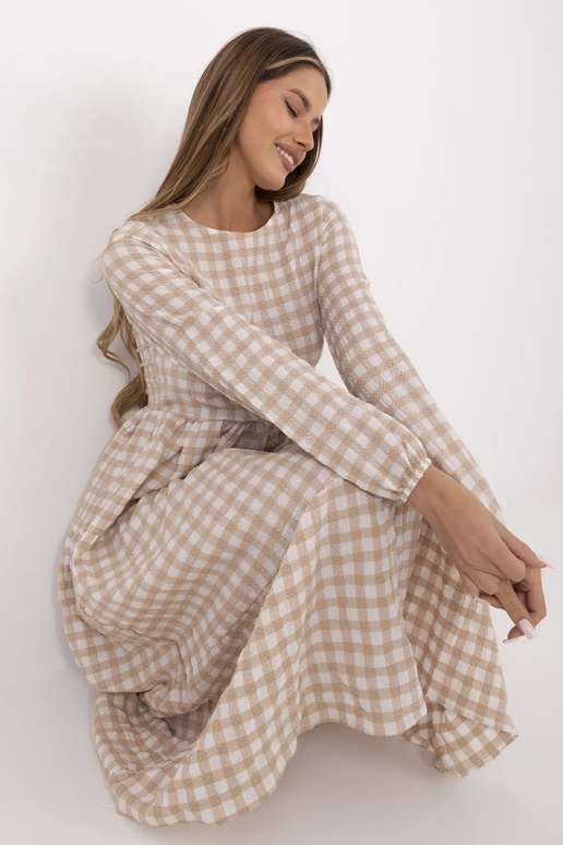 Smėlio spalvos languota suknelė...