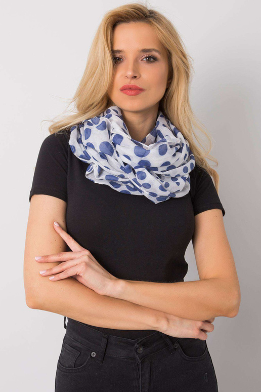 Baltai tamsiai mėlynas kaminas su...