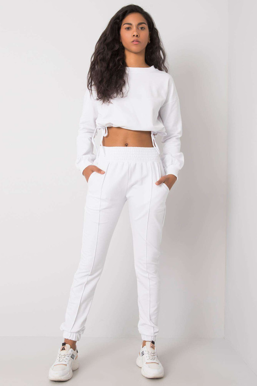 Baltas laisvalaikio komplektas Laila... Baltas laisvalaikio komplektas Laila...