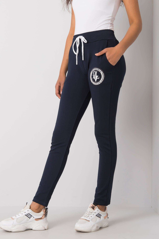 Tamsiai mėlynos kelnės Cynthia