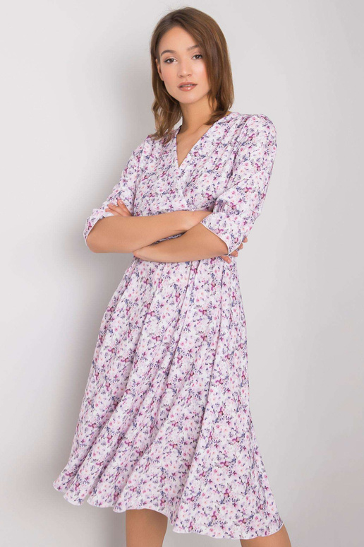 Ryškiai violetinė gėlių suknelė...