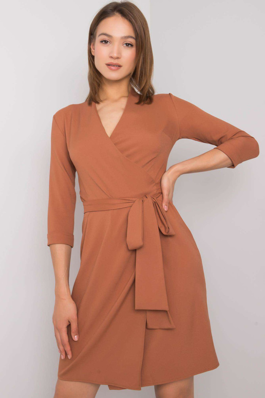 Ruda suknelė su kaklaraiščiu Edelie