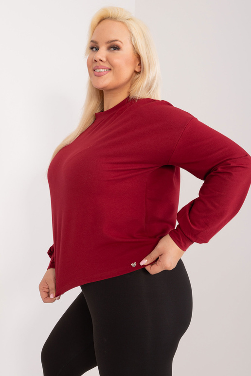 Bordo spalvos plius dydžio megztinis...