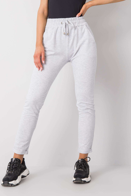 Šviesiai pilkos spalvos melanžinės...