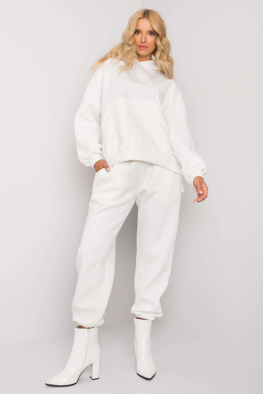 Janessos balto sportinio kostiumo...