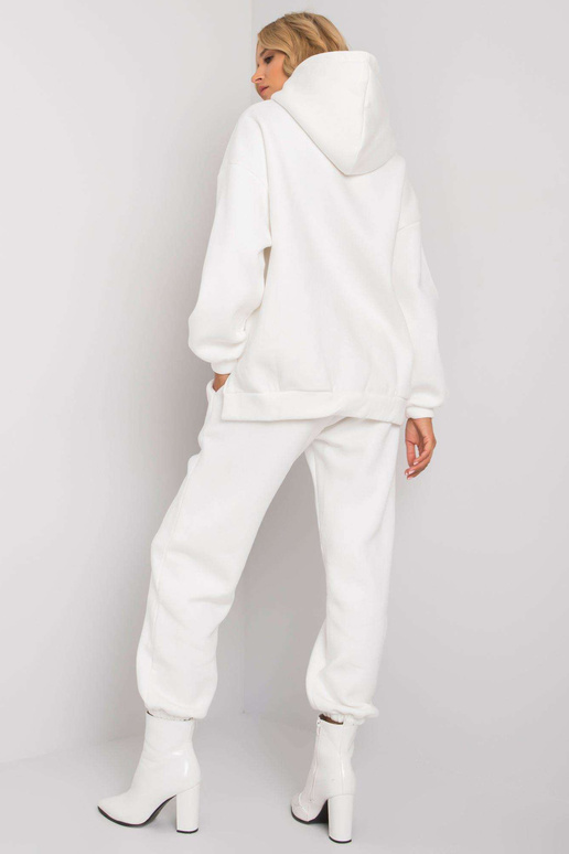 Janessos balto sportinio kostiumo...