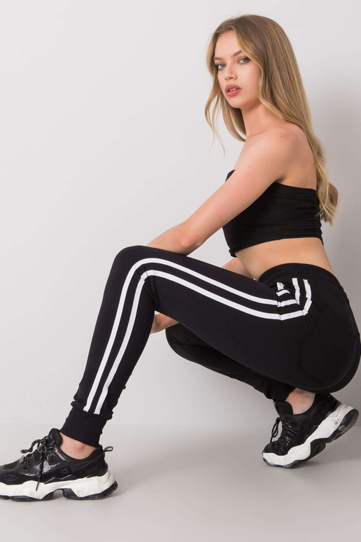 Šafrano juodos sportinės kelnės