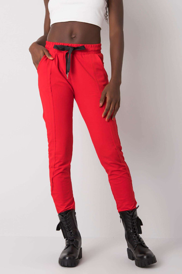 Raudonos Hadley sportinės... 2