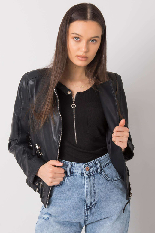 Velma Black Ramone striukė