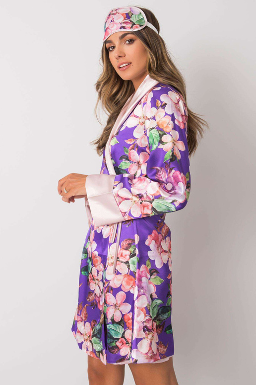 Blyškiai rožinės spalvos gėlių...