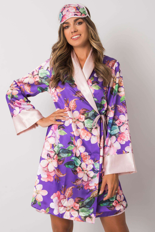 Blyškiai rožinės spalvos gėlių...