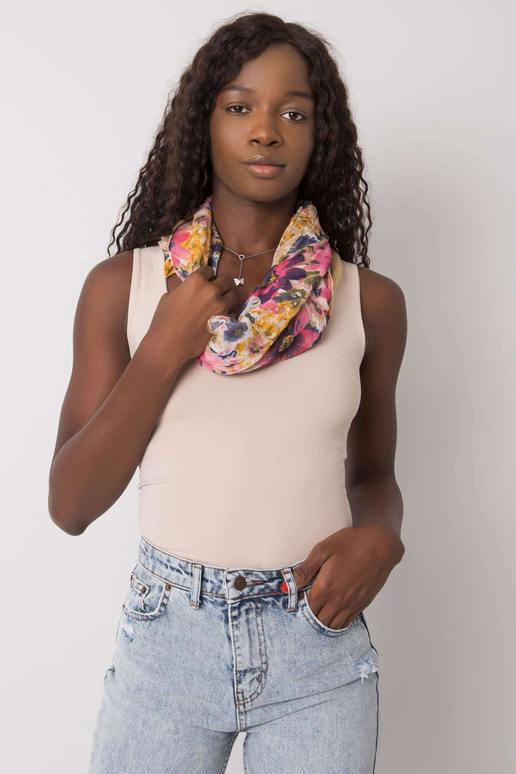 Smėlio ir tamsiai mėlynos spalvos...