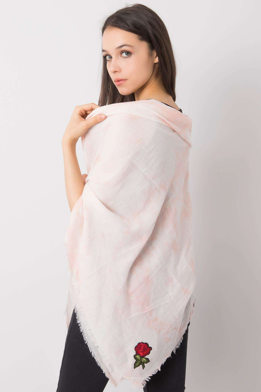 Persikų pledas su dryžiais