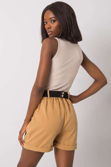 Kupranugarių šortai su...