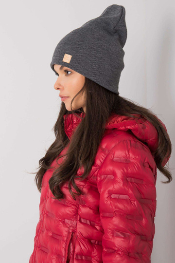 Tamsiai pilka moteriška kepurė