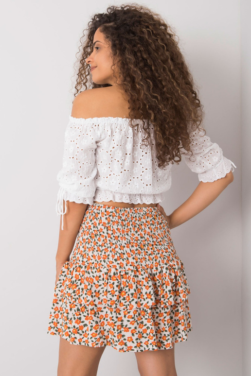 Baltos ir oranžinės spalvos sijonas... Baltos ir oranžinės spalvos sijonas...