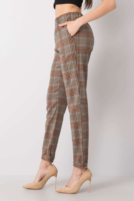 Araminta rudos languotos kelnės