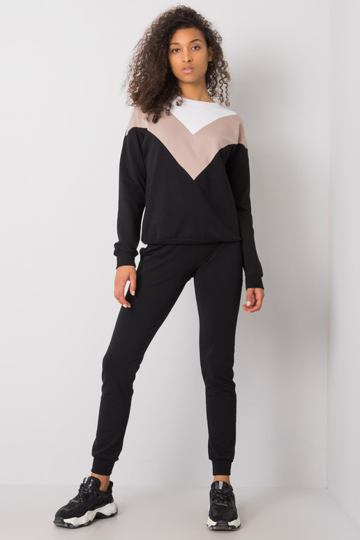 Tamsiai smėlio ir juodos spalvos...