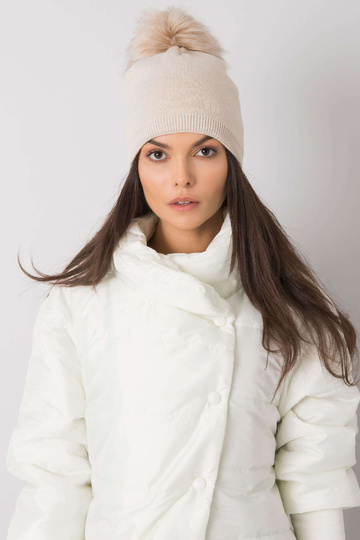 Smėlio spalvos izoliuota...