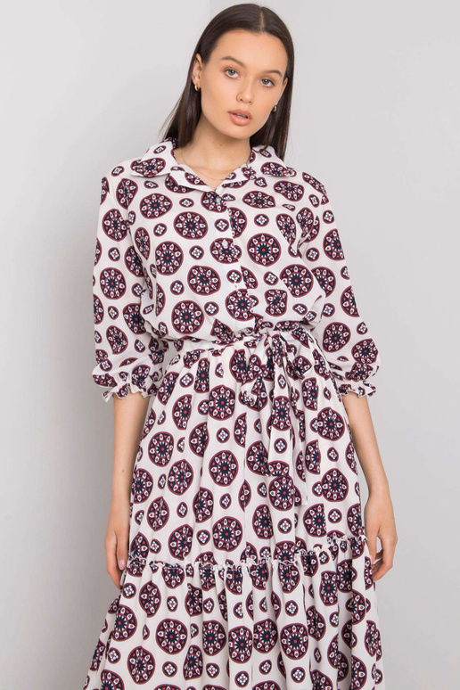 Balta ir raudona suknelė su raštais...