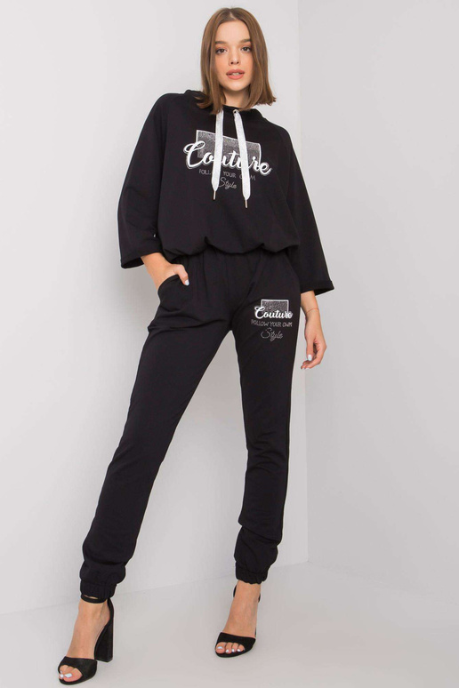 Juodas komplektas su Martille...