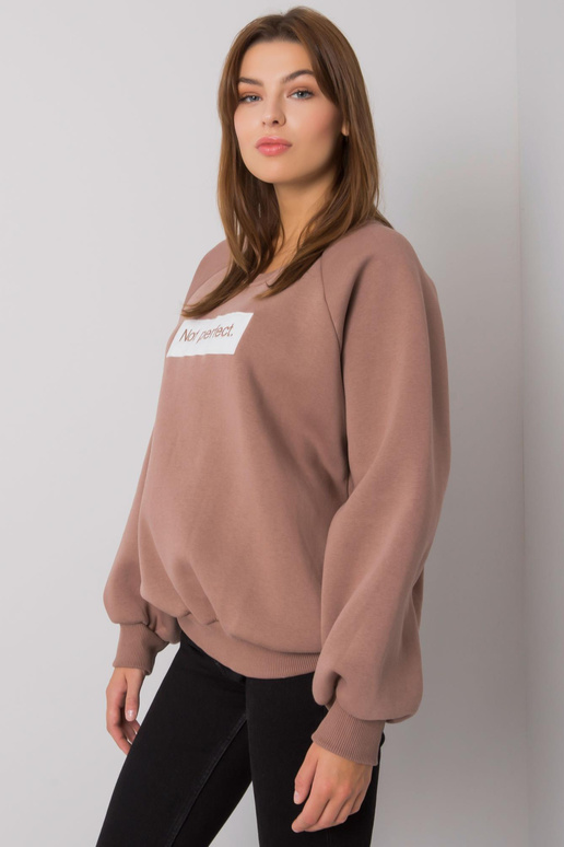 Tamsiai smėlio spalvos megztinis su...