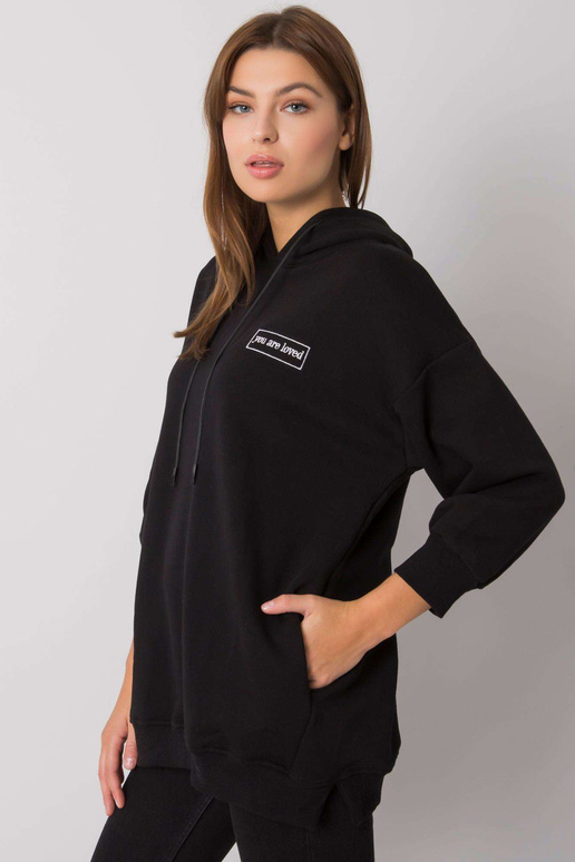 Juodas Leora megztinis su kišenėmis Juodas Leora megztinis su kišenėmis