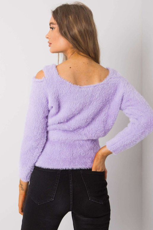 Violetinės iškirptės megztinis... Violetinės iškirptės megztinis...