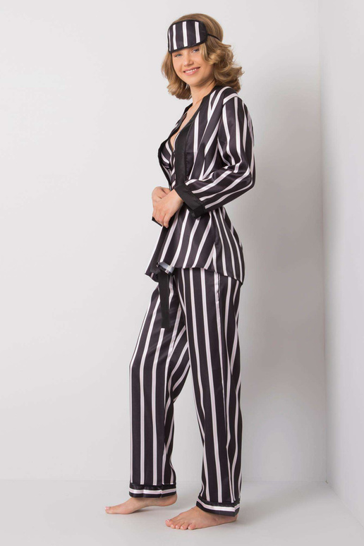 Juodos spalvos dryžuotas lovos...