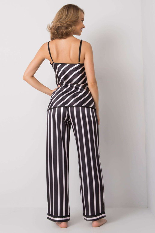 Juodos spalvos dryžuotas lovos...