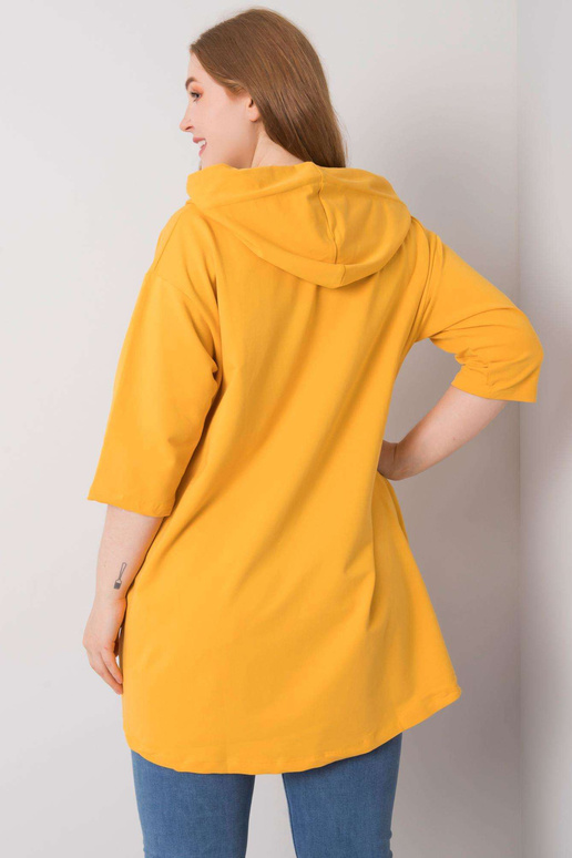 Tamsiai geltonas plius dydžio...