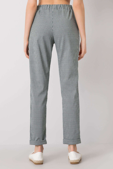 Noreen juodos ir žalios...