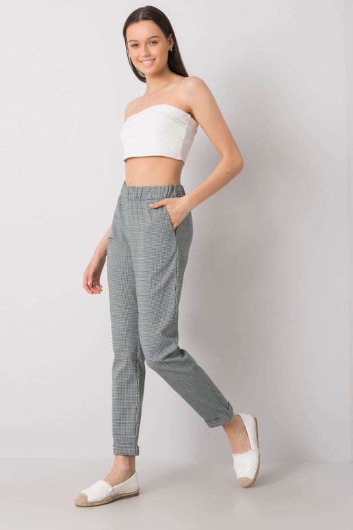 Noreen juodos ir žalios languotos kelnės