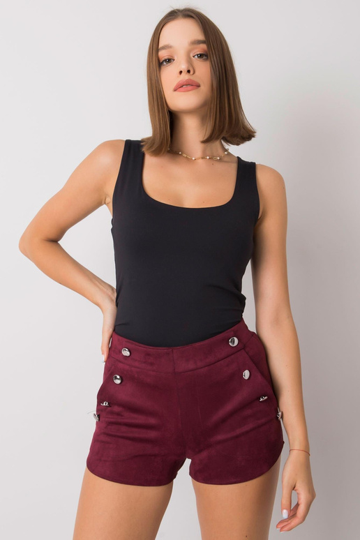 Bordo spalvos šortai su sagomis...