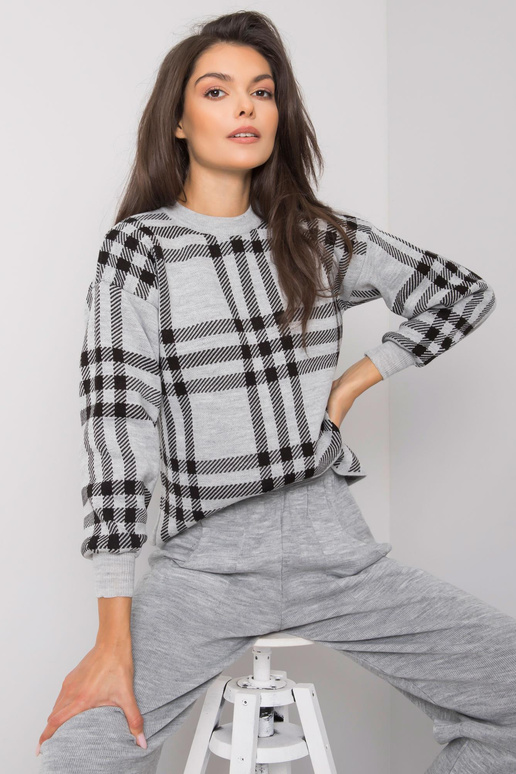 Pilkos spalvos megztas komplektas Martha