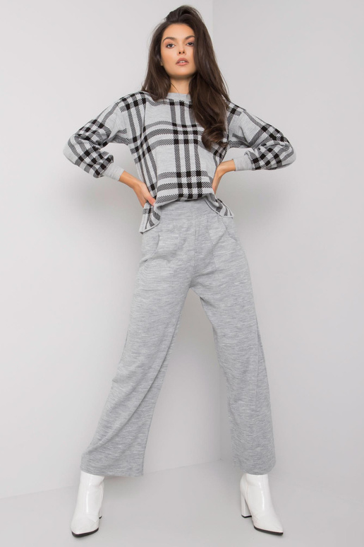 Pilkos spalvos megztas komplektas Martha