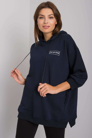 Tamsiai mėlynas megztinis...