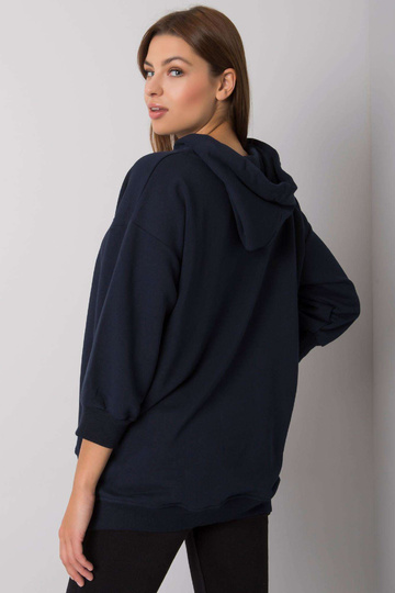 Tamsiai mėlynas megztinis... 2