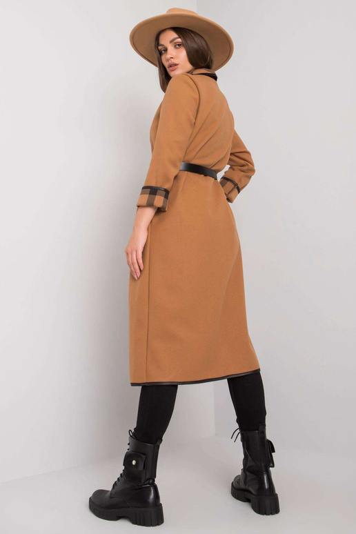 Kupranugario paltas su diržu Annis