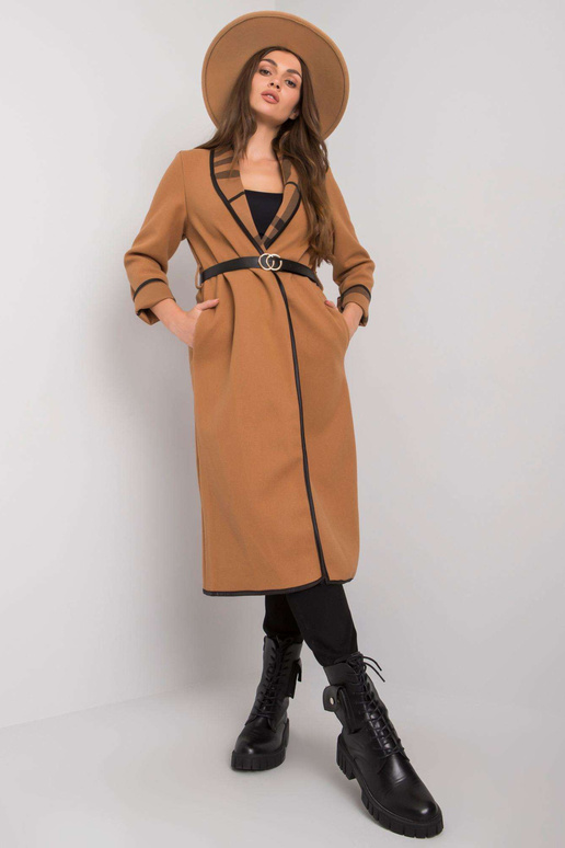 Kupranugario paltas su diržu Annis