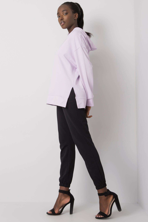 Juodos ir violetinės spalvos...