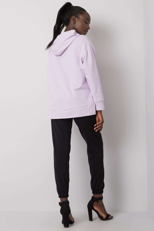 Juodos ir violetinės spalvos...