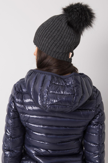 Tamsiai pilka paminkštinta...